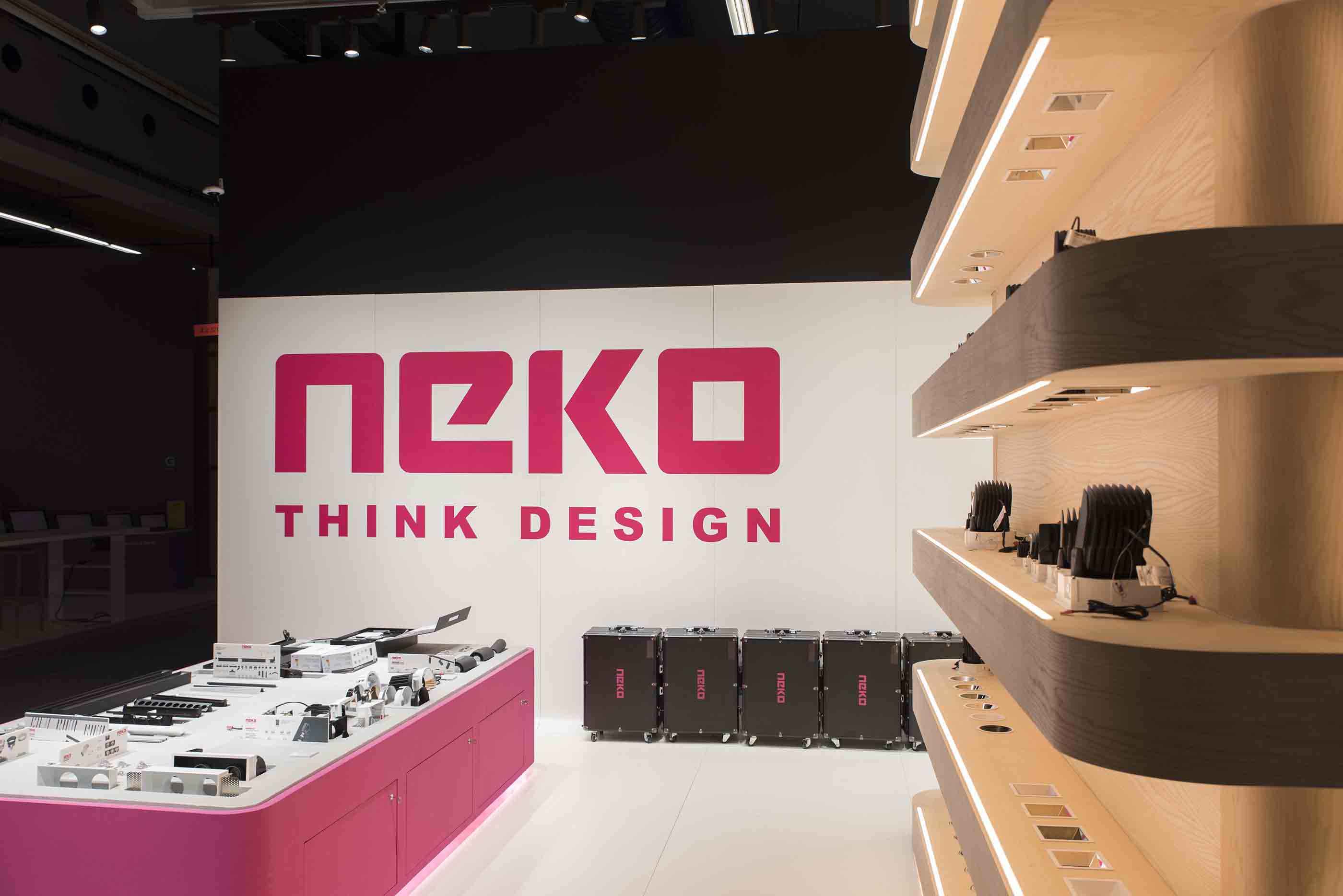 exhibition_neko_4.jpg